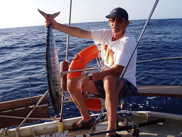Polowanie na tuńczyka w trakcie rejsu przez Atlantyk