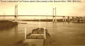 Statek "Powstaniec Listopadowy" w drodze do Buenos Aires w 1990r