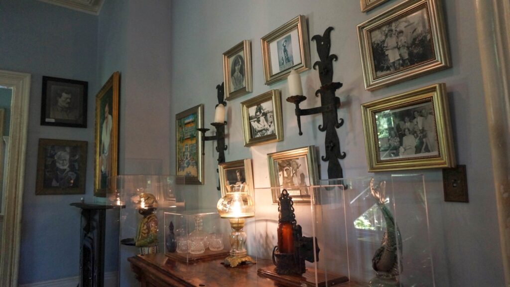 Dom Ernesta Hemingwaya na Key West – Ernest Hemingway Home and Museum, 907 Whitehead Street, Key West, Florida 33040, USA